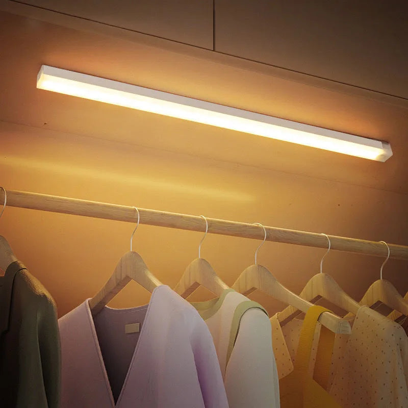 Luz LED con sensor de movimiento